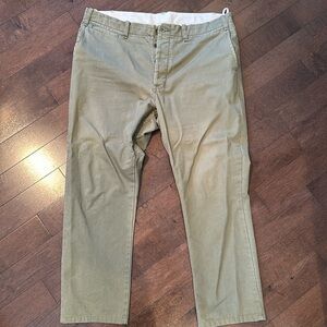Buck Mason army green chino